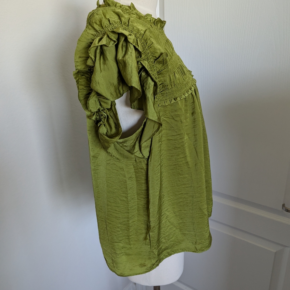 Rose & Olive Green Flutter Sleeve Smocked Blouse - Picture 2 of 5